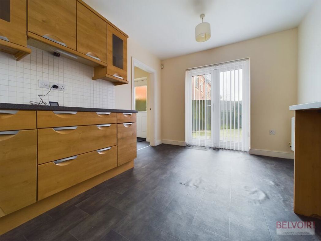 Property image 4 of 13
