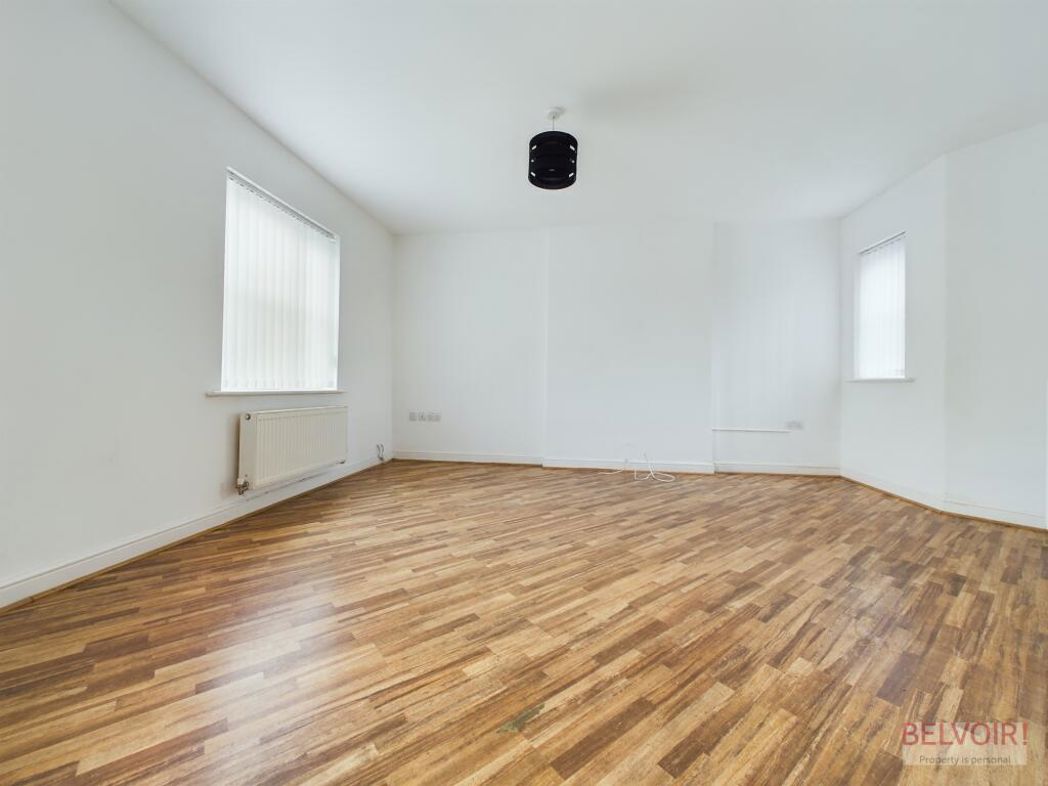Property image 3 of 13
