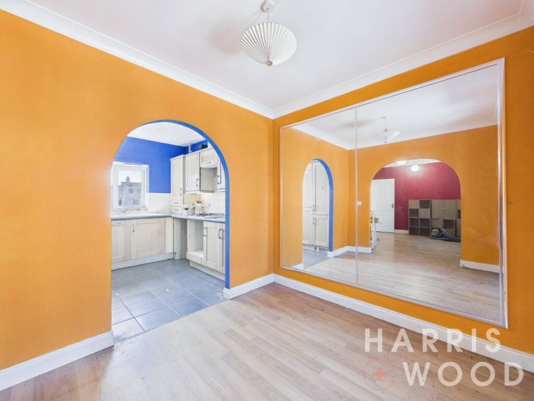 Property image 11 of 17