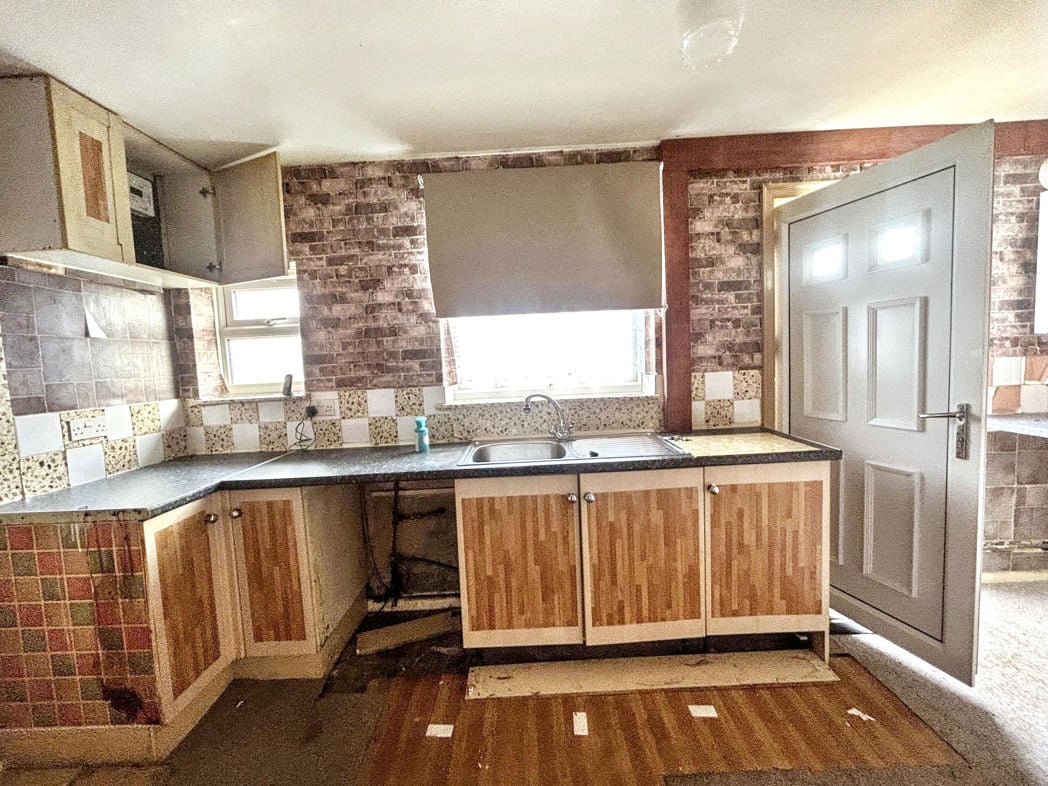 Property image 4 of 14