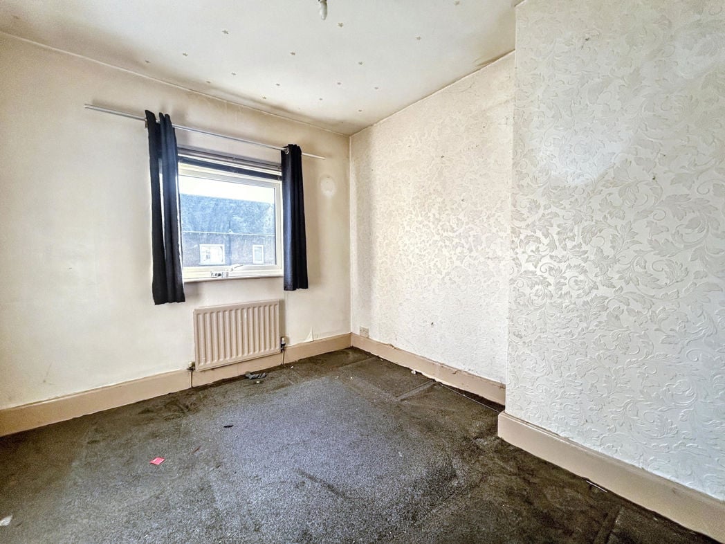 Property image 8 of 14