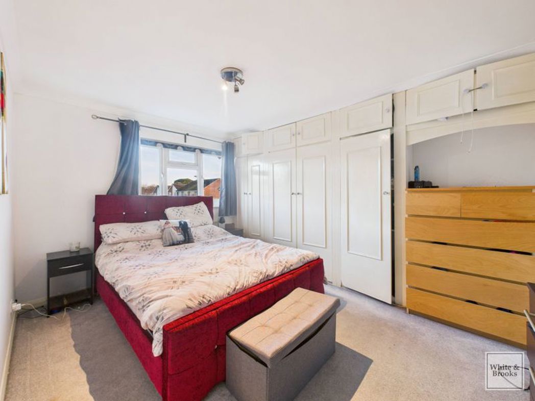 Property image 4 of 21