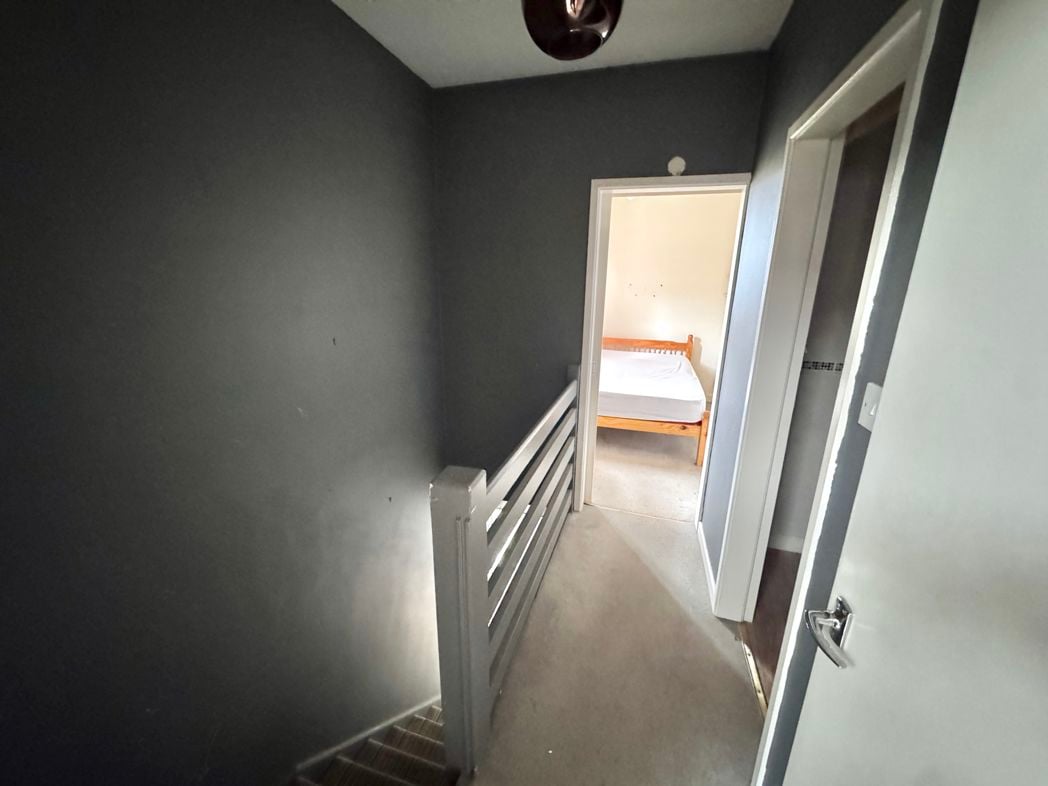 Property image 12 of 21