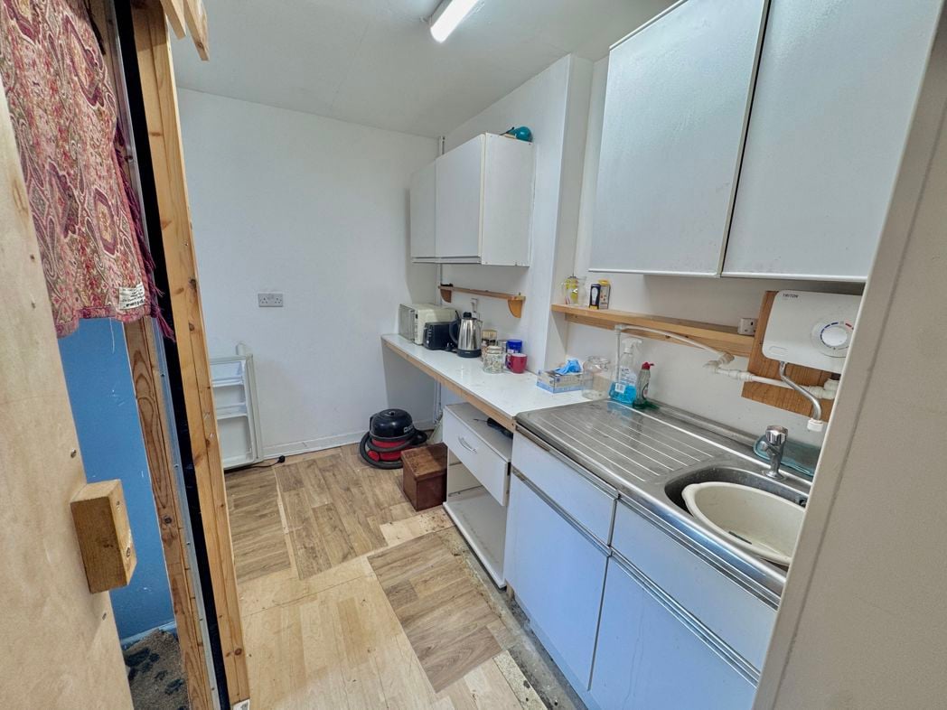Property image 15 of 21