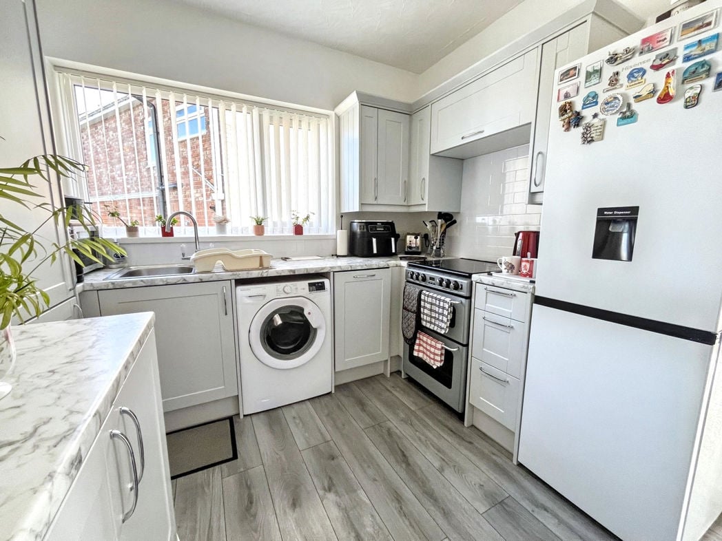 Property image 3 of 16