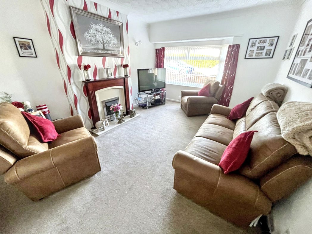 Property image 5 of 16