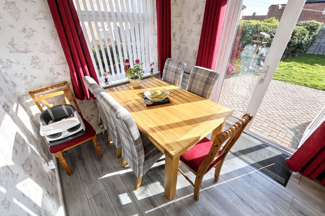 Property image 4 of 16
