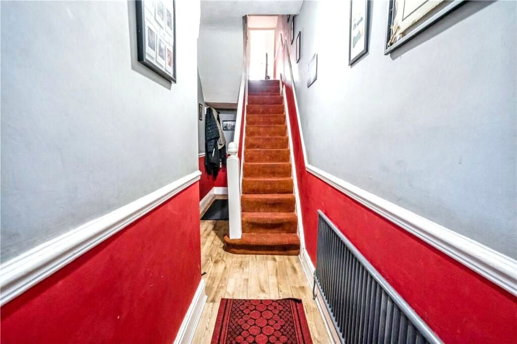Property image 4 of 16