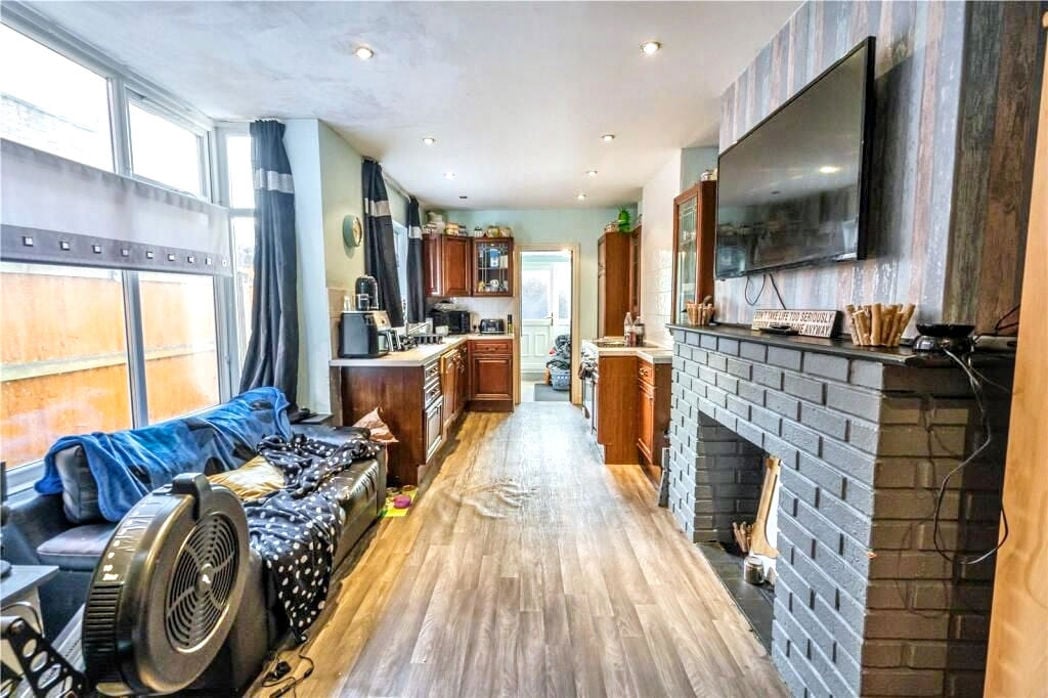 Property image 7 of 16