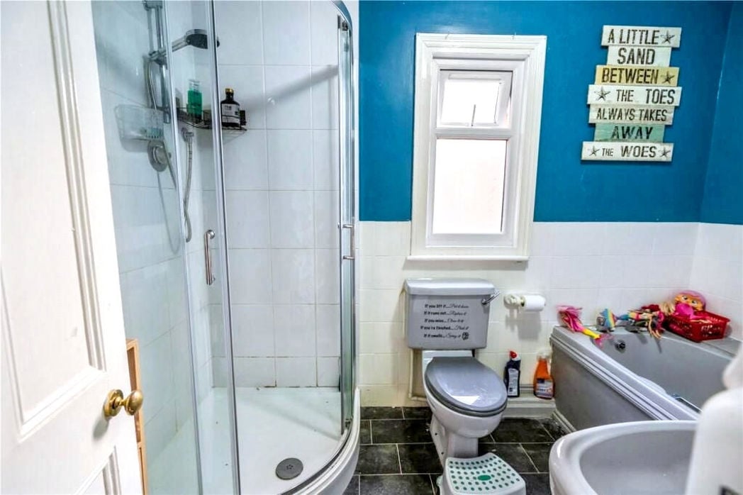 Property image 13 of 16