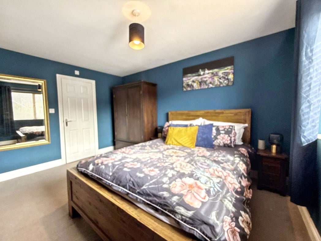 Property image 13 of 25