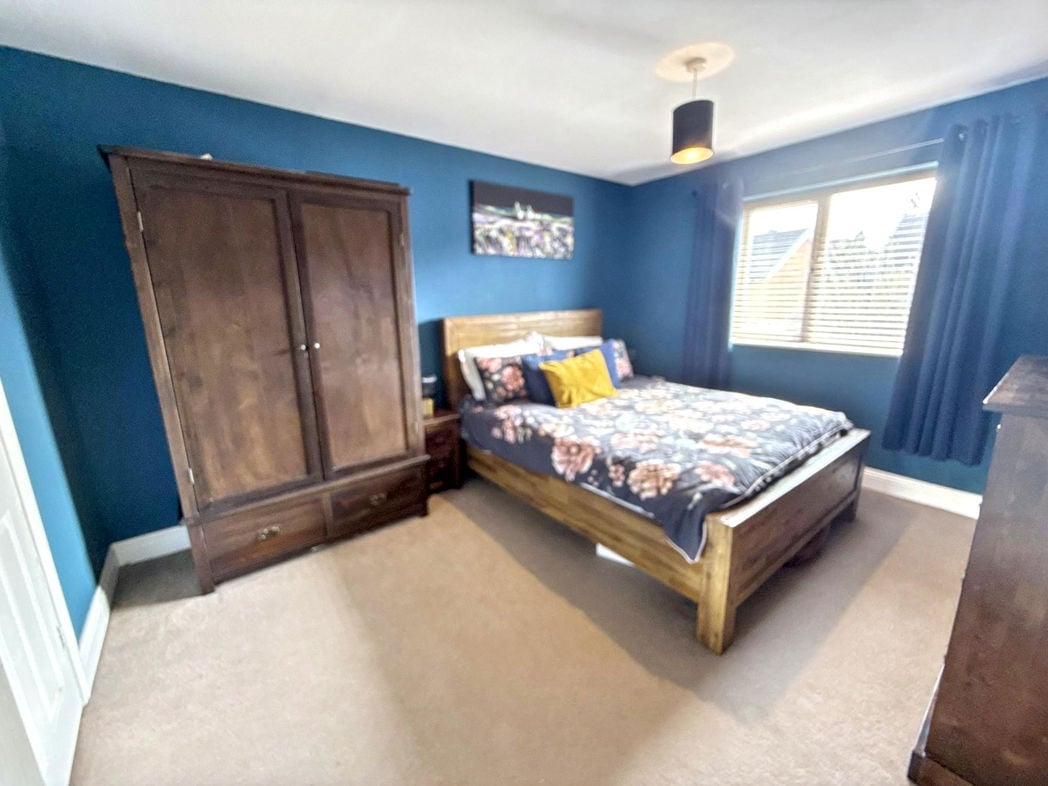 Property image 14 of 25