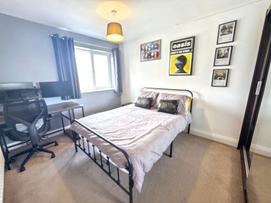 Property image 17 of 25