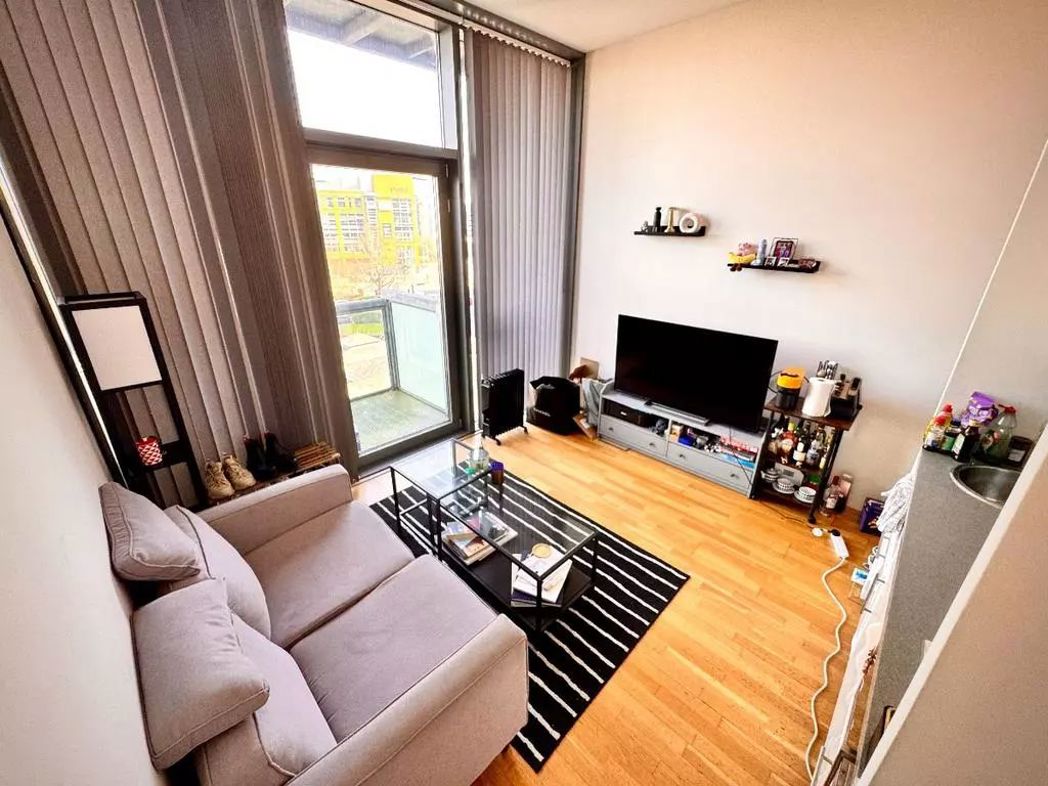 Property image 2 of 18