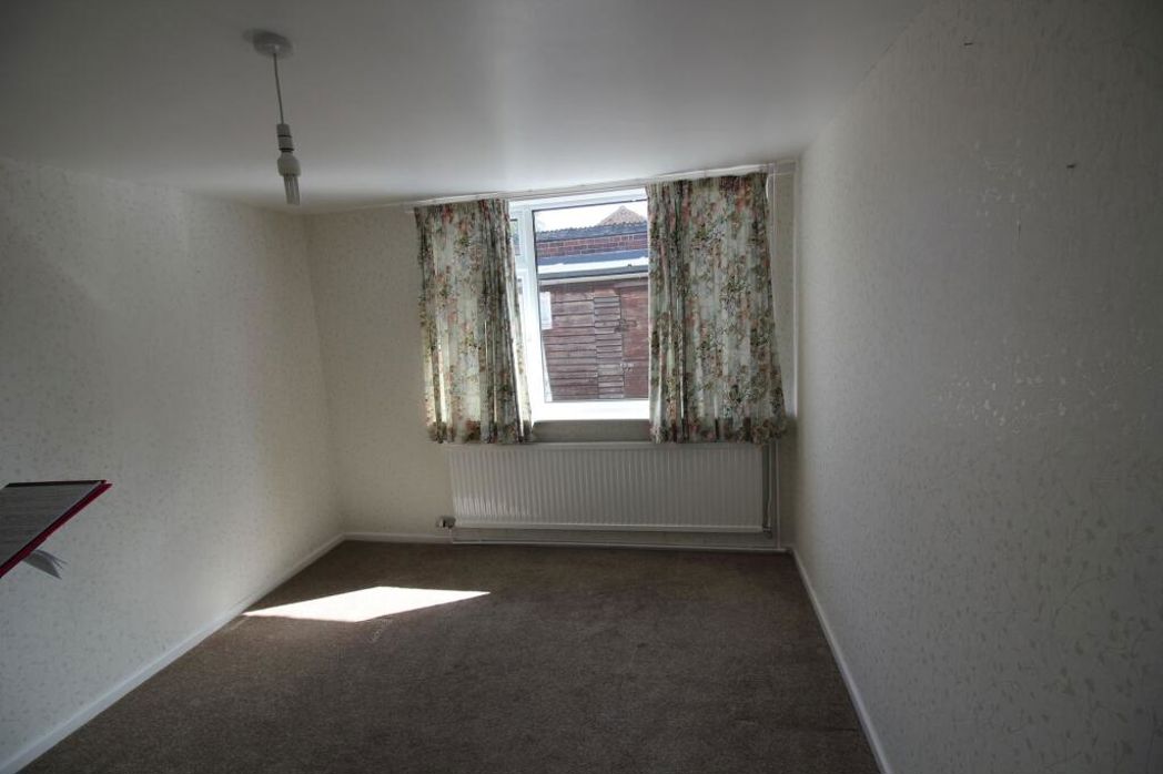 Property image 10 of 13