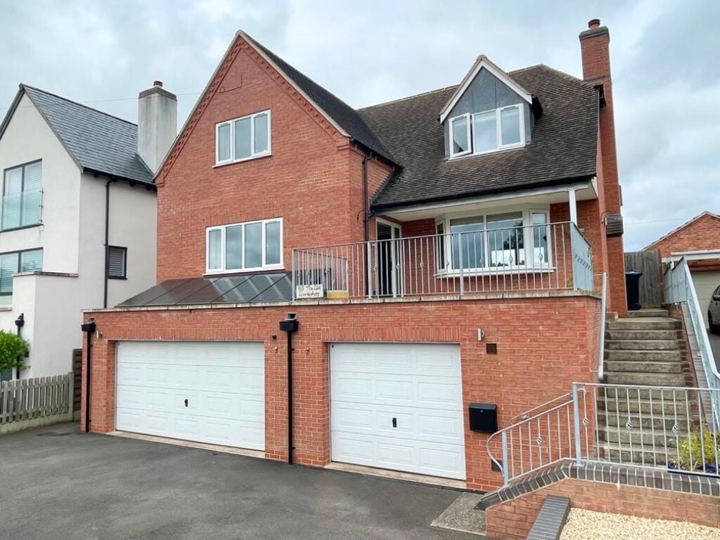 Property image 1 of 14