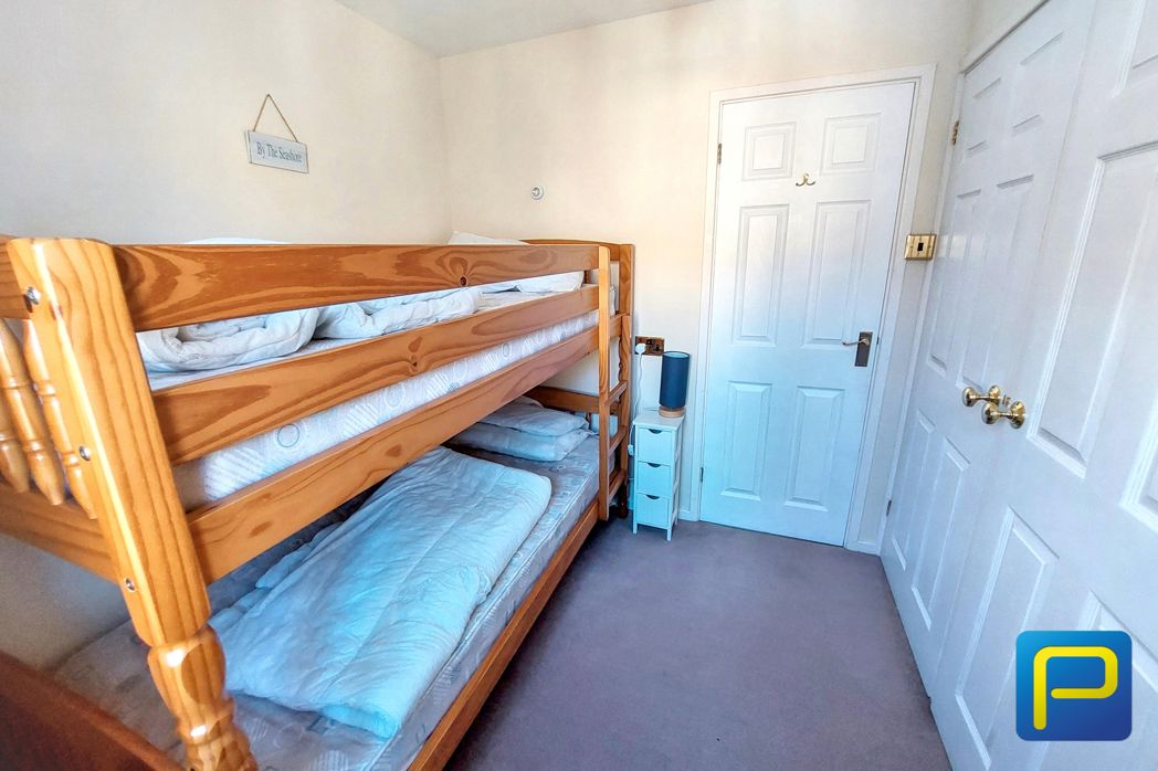 Property image 11 of 18