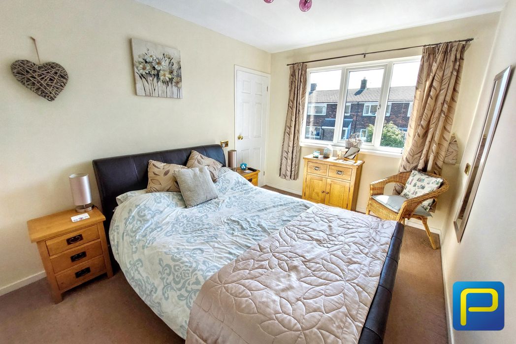 Property image 10 of 18