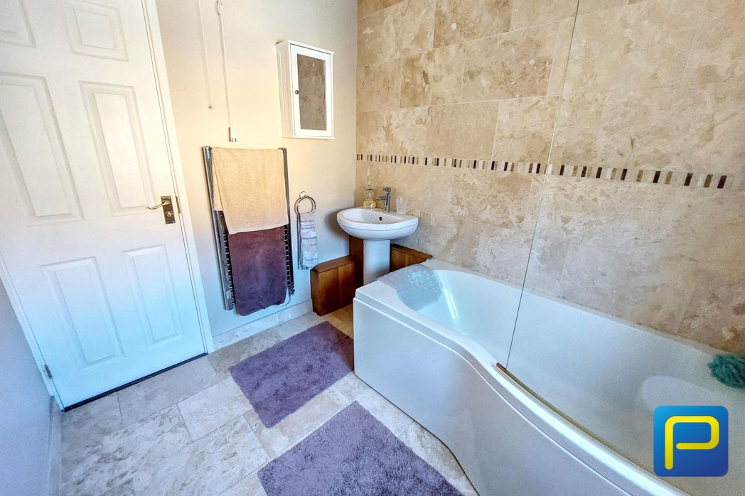 Property image 13 of 18