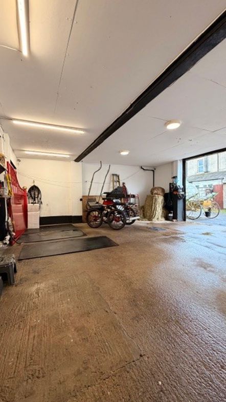Property image 7 of 23