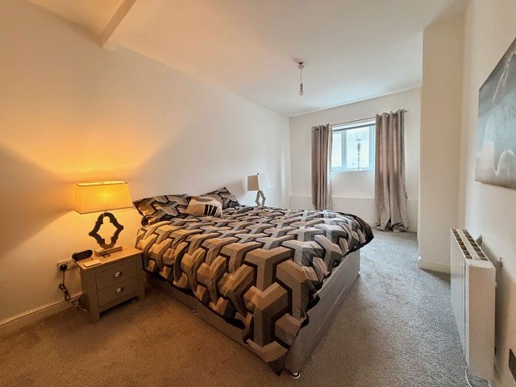Property image 15 of 23