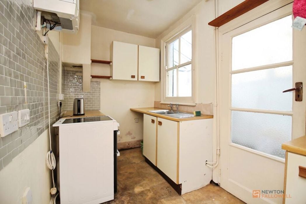 1, Leicester, Leicestershire, LE9 8EF