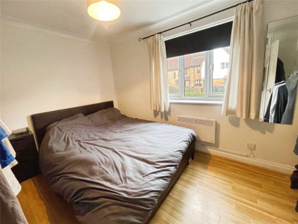 Property image 4 of 11