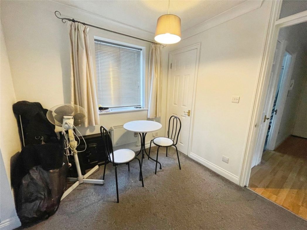 Property image 10 of 11
