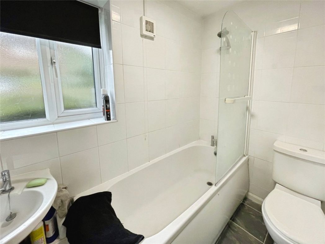 Property image 11 of 11