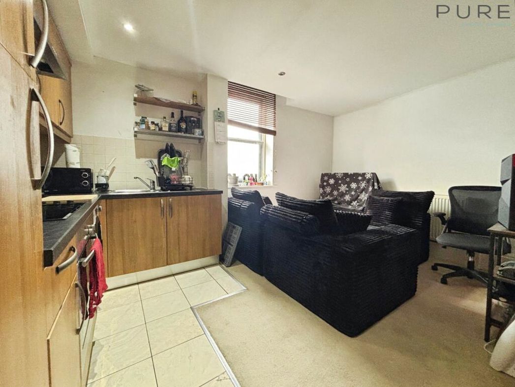 Property image 2 of 12