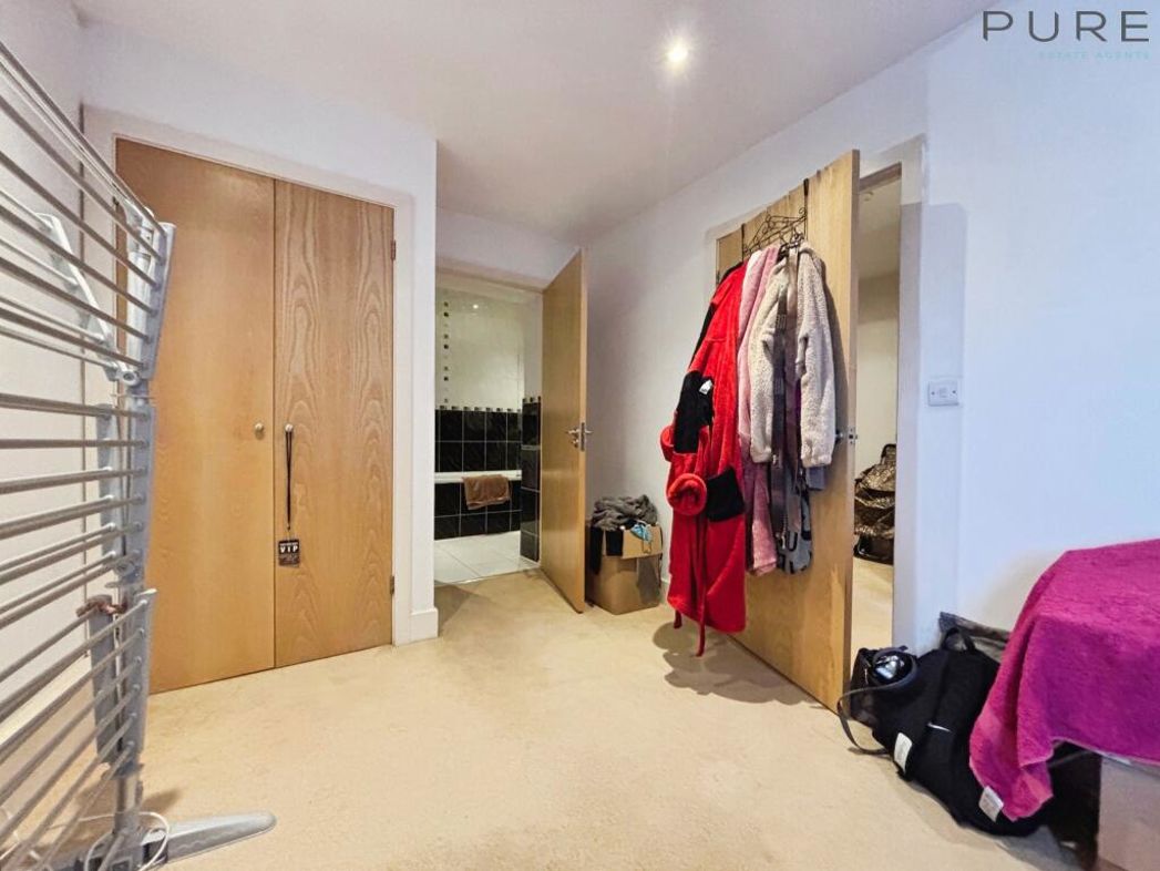 Property image 8 of 12