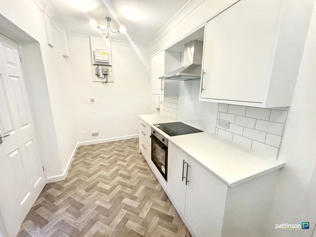 Property image 5 of 11