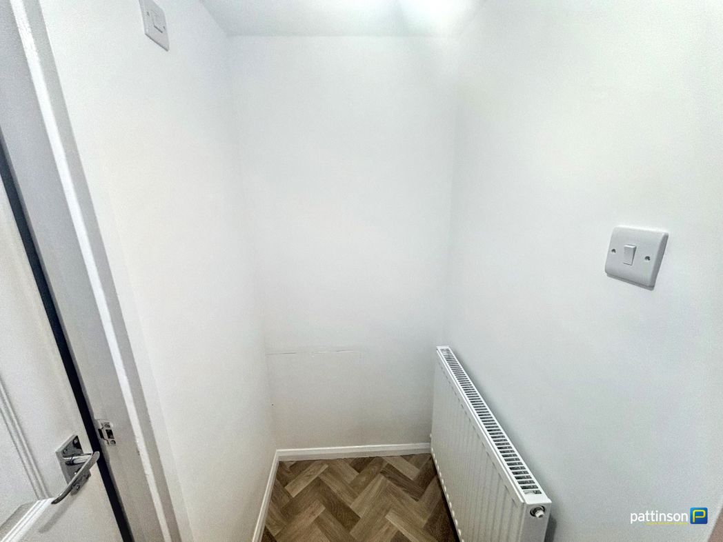 Property image 6 of 11