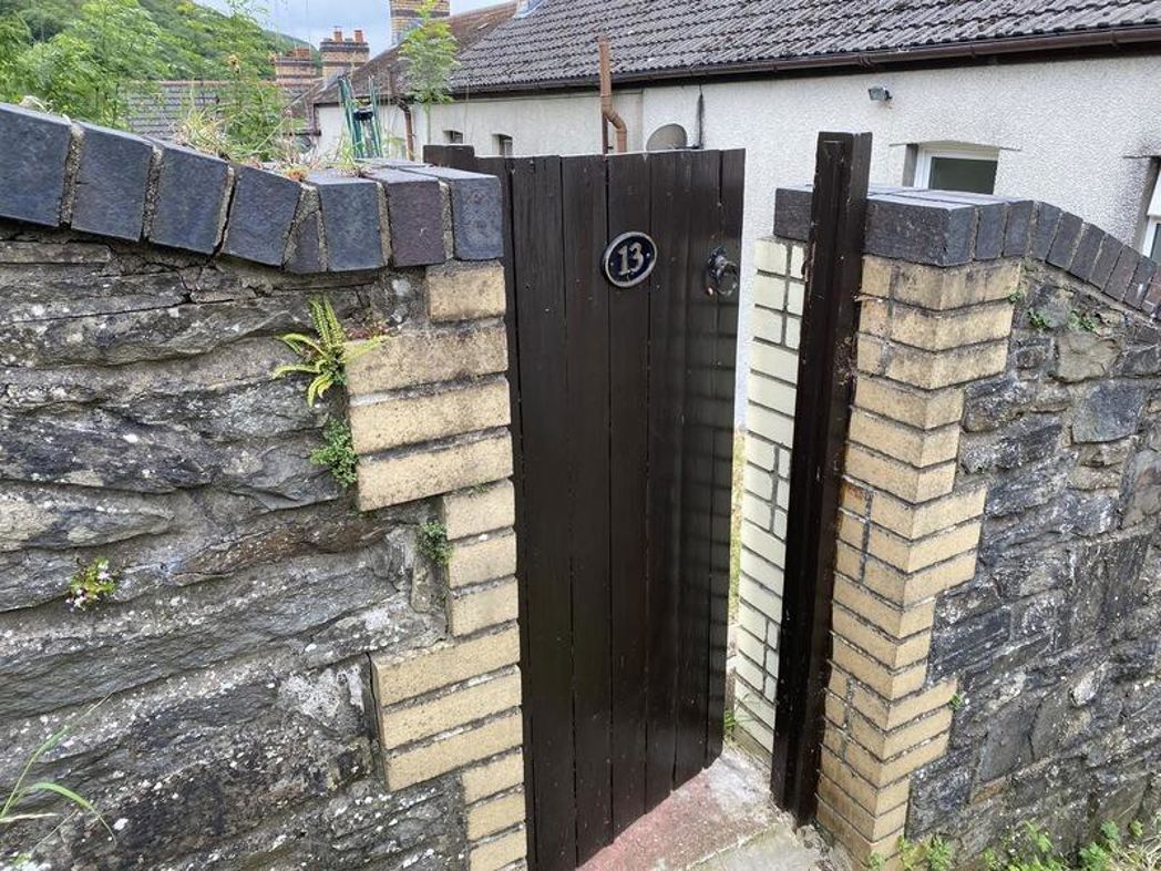 Property image 12 of 17