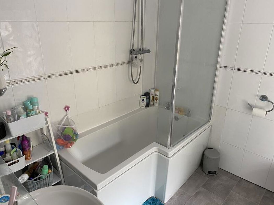 Property image 11 of 17