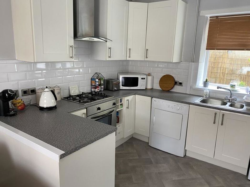 Property image 3 of 17