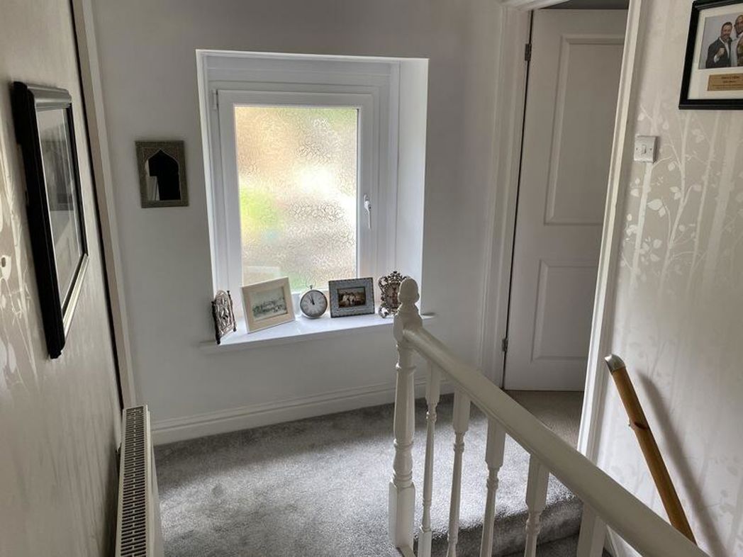 Property image 7 of 17