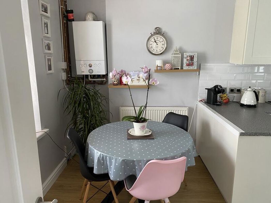 Property image 4 of 17