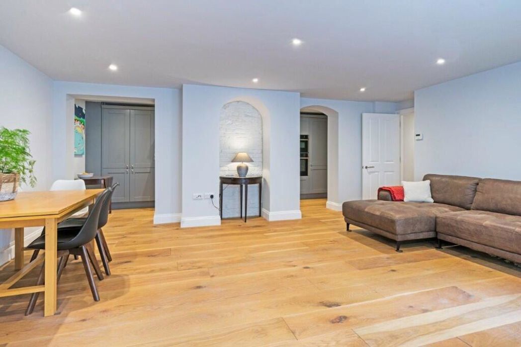 Property image 4 of 14