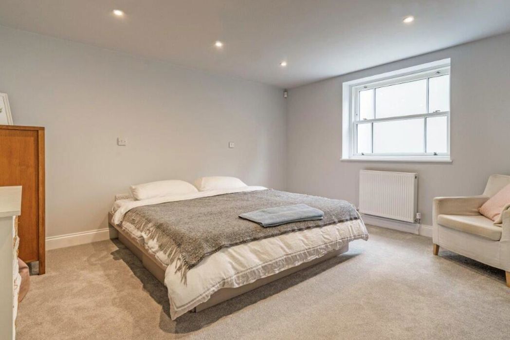Property image 7 of 14