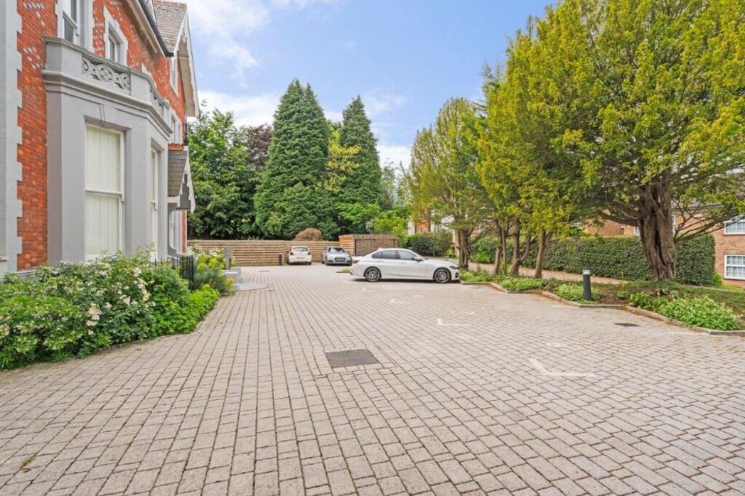 Property image 14 of 14