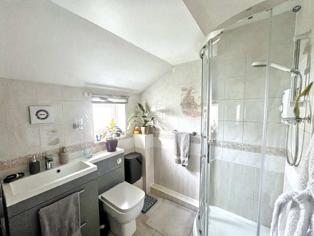 Property image 10 of 13