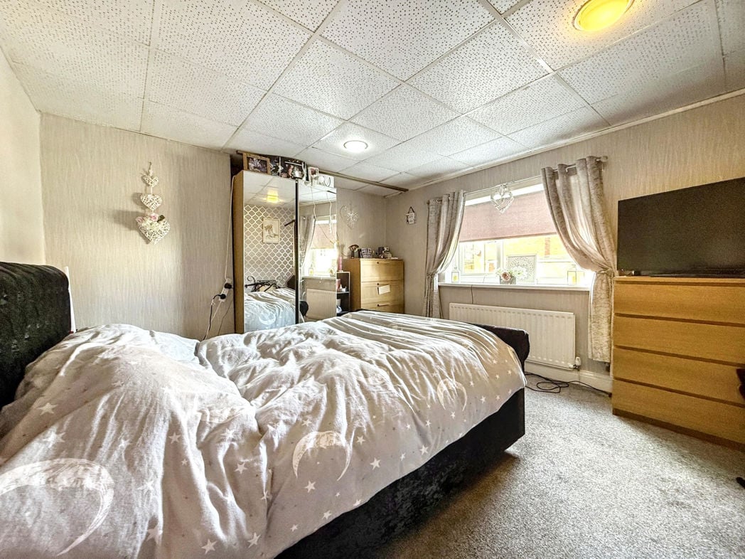 Property image 18 of 27