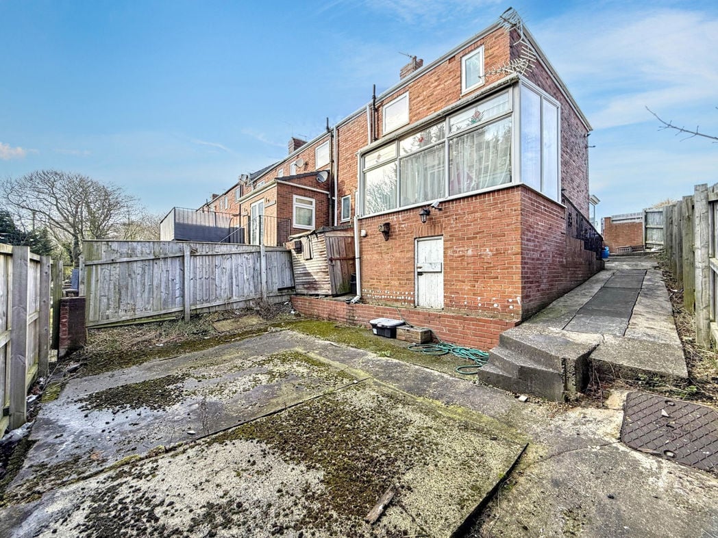 Property image 22 of 27