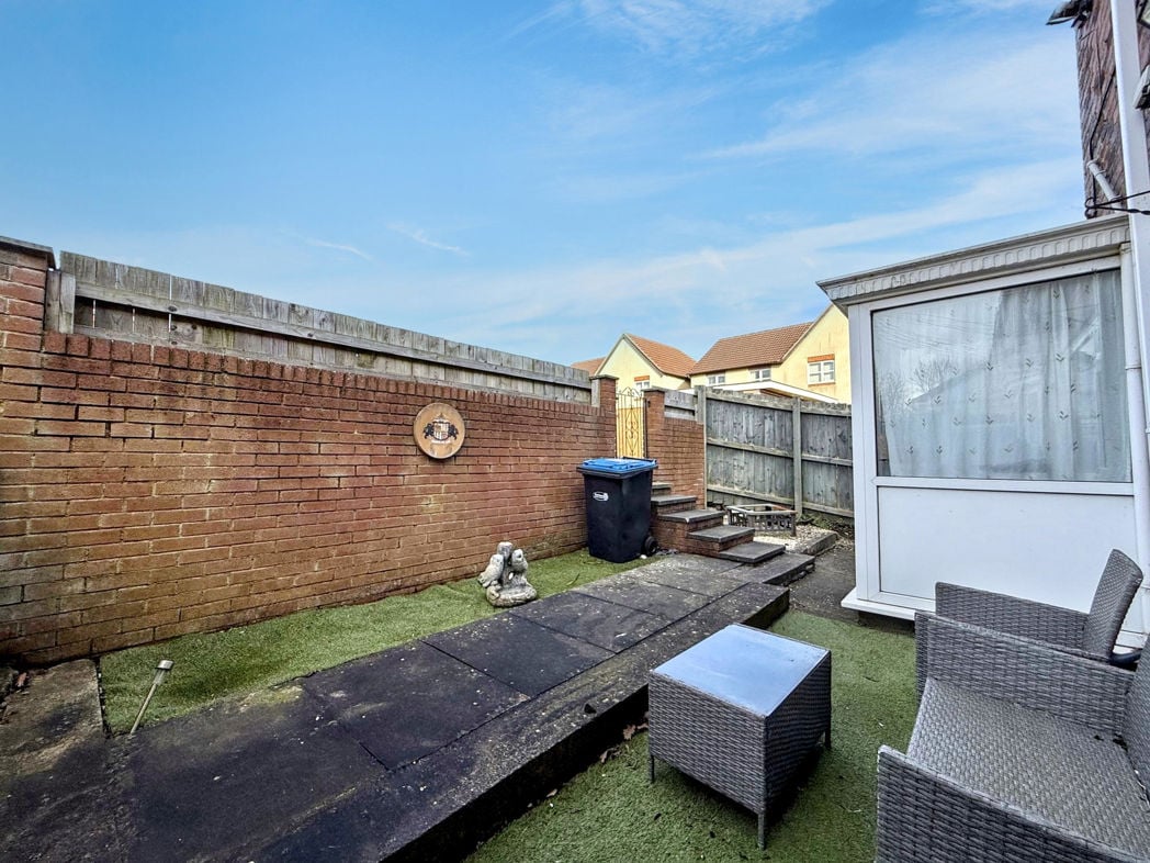 Property image 23 of 27