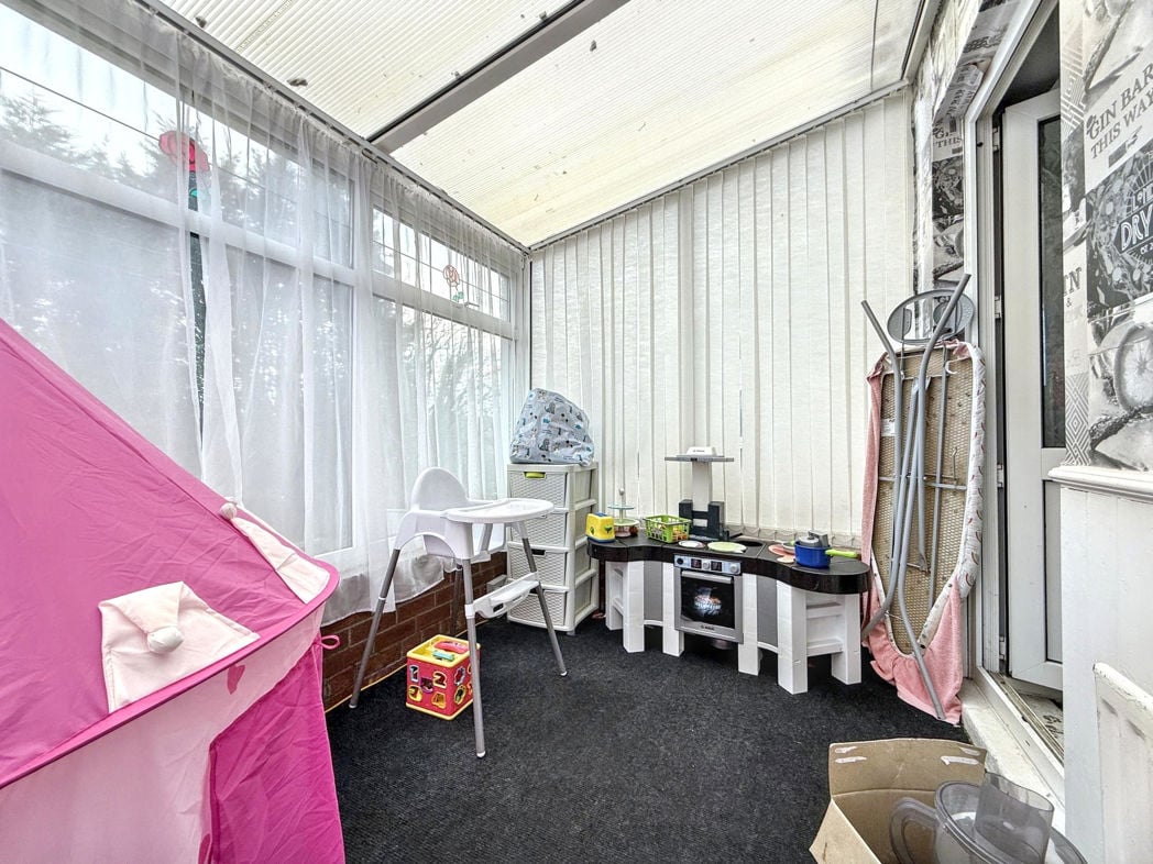 Property image 13 of 27