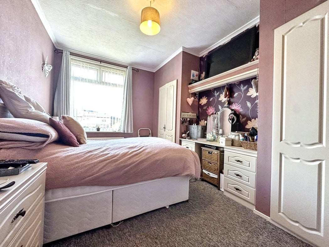 Property image 16 of 21