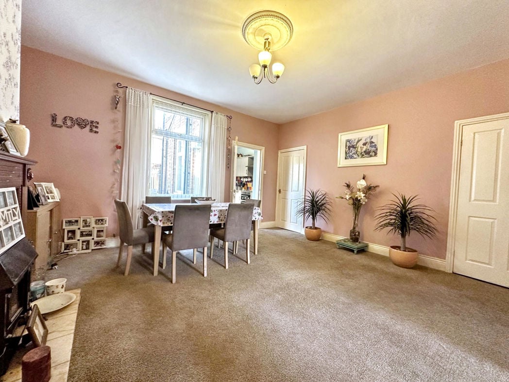 Property image 12 of 21