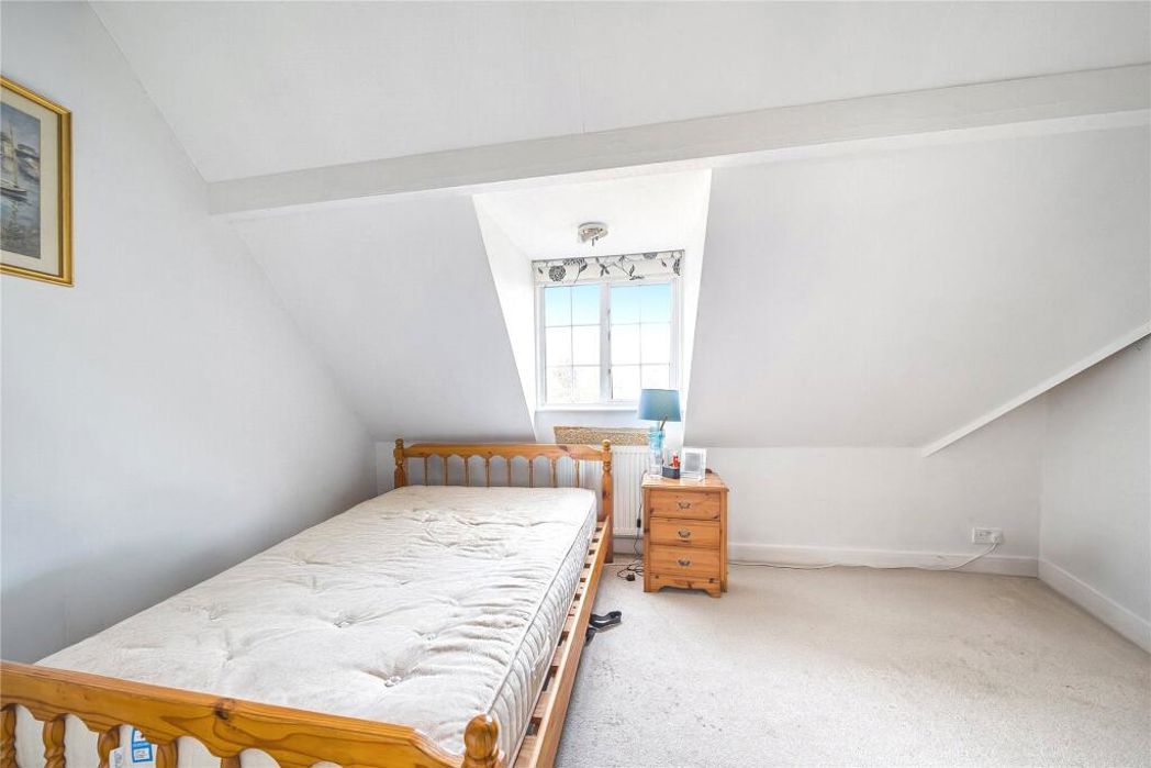 Property image 8 of 33