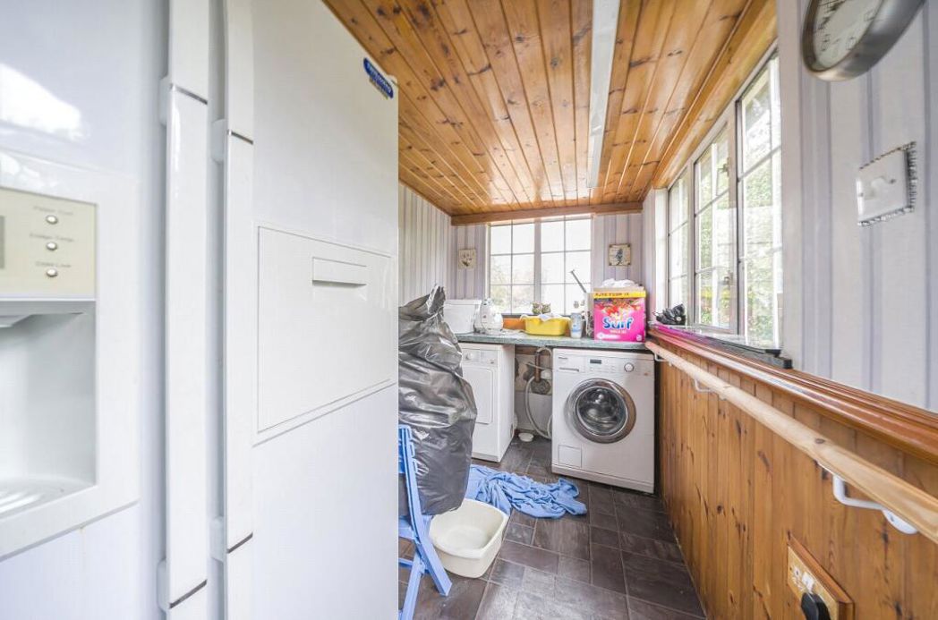 Property image 14 of 33